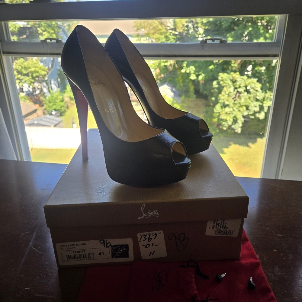 New Christian Louboutin Lady Peep Toe Black Leather Pumps Size 41